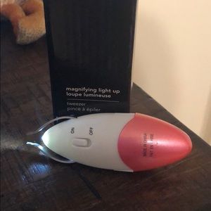 Avon lighted tweezers